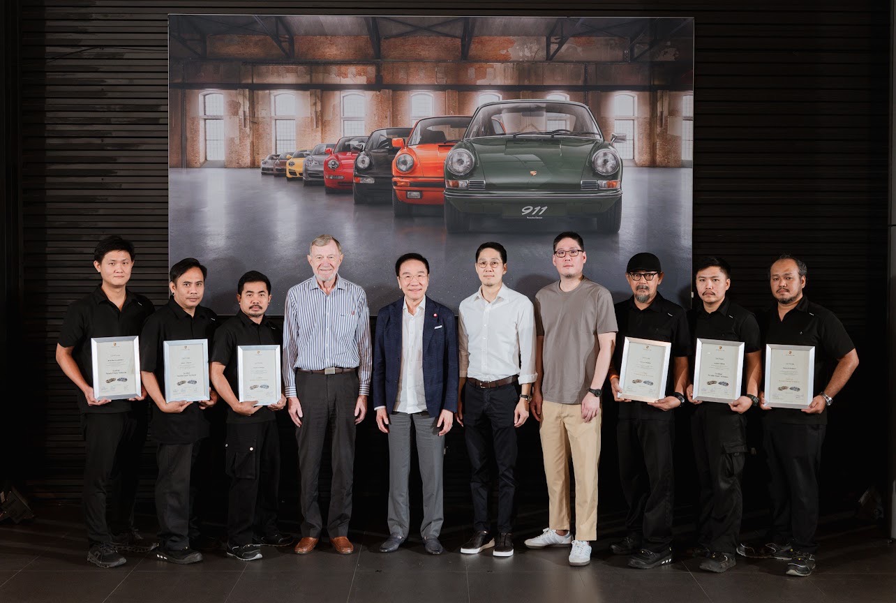 AAS - Certified Porsche Classic Technician Award 2024 เอเอเอสฯ ยกระดับการบริการสู่ความเป็นเลิศในฐานะ Porsche Classic Partner แห่งแรกของโลก มั่นใจด้วยทีมช่างผู้เชี่ยวชาญระดับเหรียญทอง พร้อมดูแลรถปอร์เช่คลาสสิคทุกคันแบบมืออาชีพ